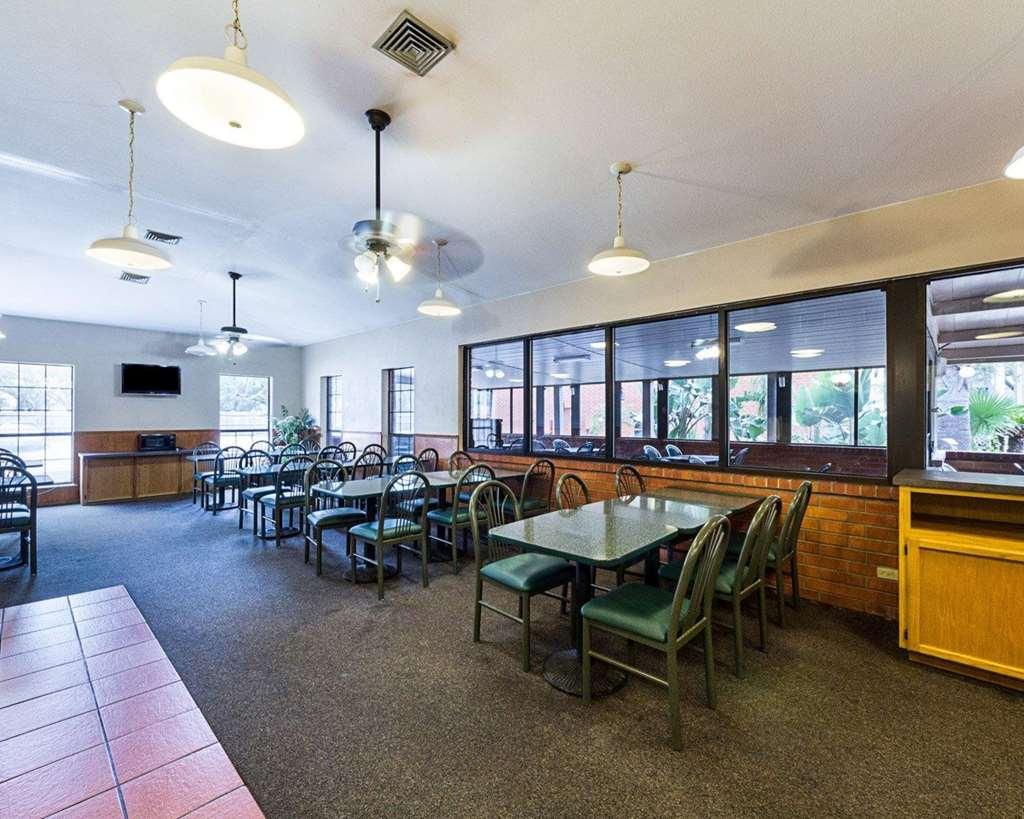 Econo & Fulton - Hotel