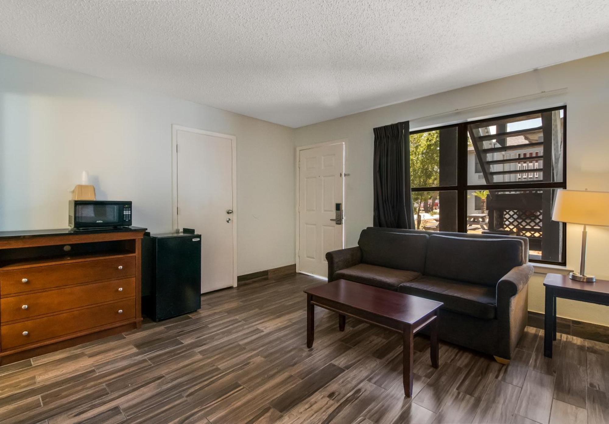 Econo & Fulton - Hotel 3*