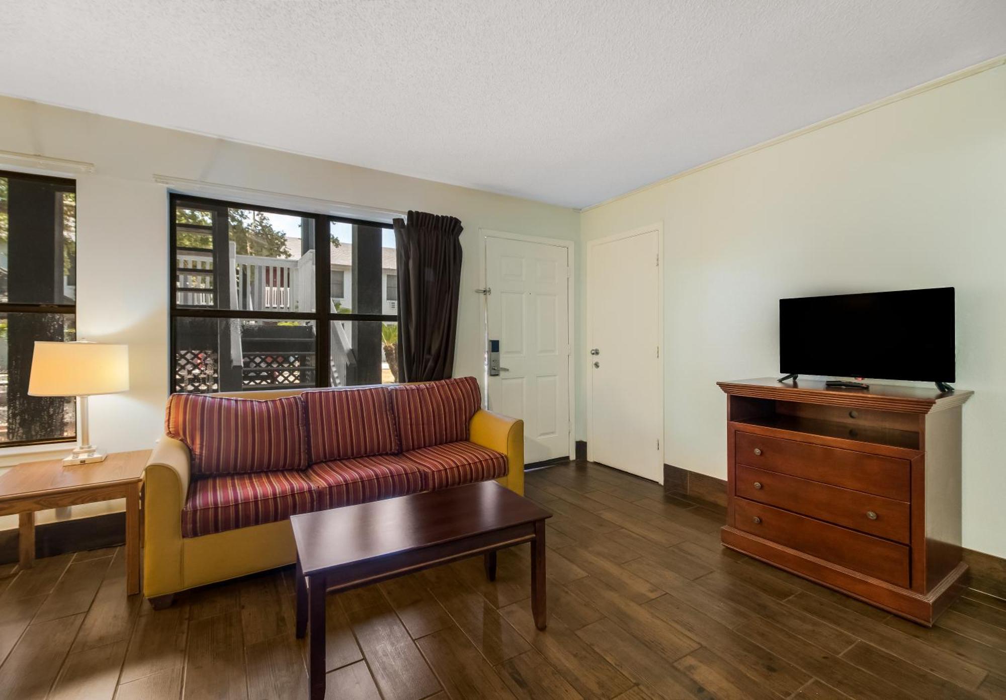 Econo & Fulton - Hotel Rockport