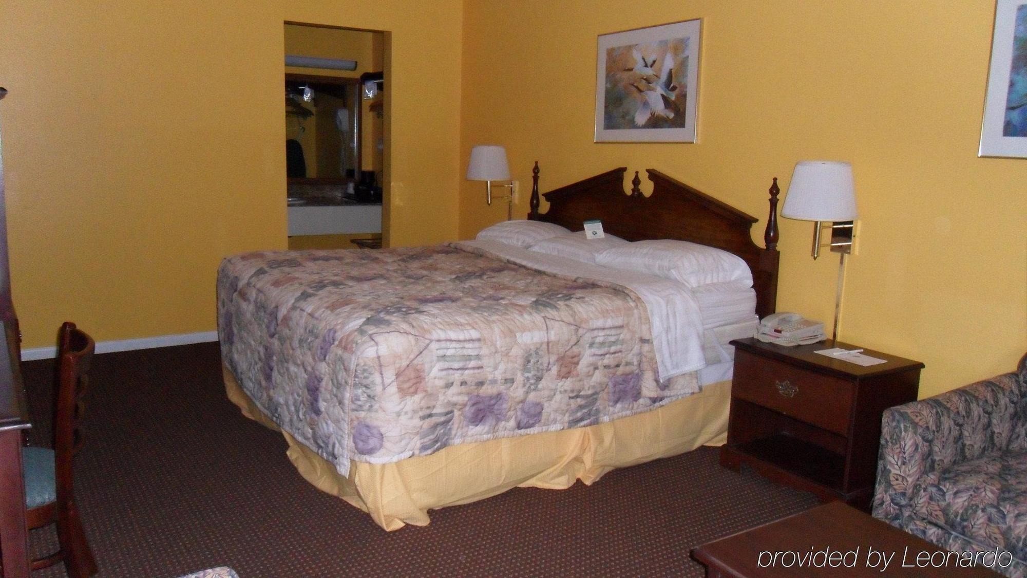 Econo & Fulton - 3* Rockport