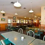Econo Lodge Inn&Suites Fulton Rockport 